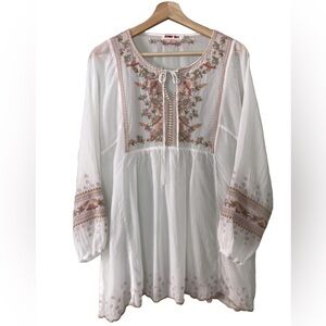 Johnny Was Size Small White Sheer Embroidered Bohemian Long Sleeve Blouse